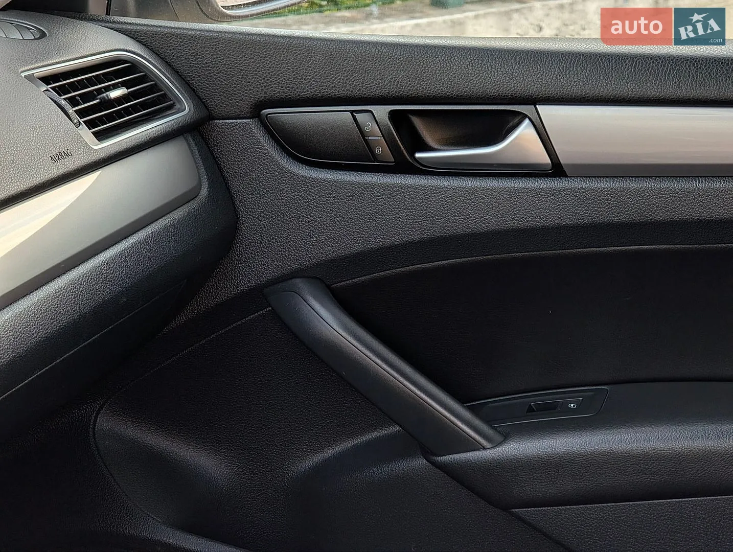 2015 Volkswagen Passat - мініатюра 30