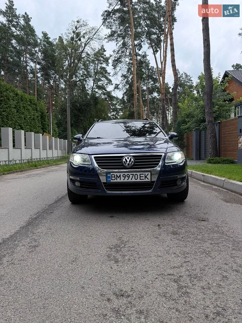 2010 Volkswagen Passat - мініатюра 5
