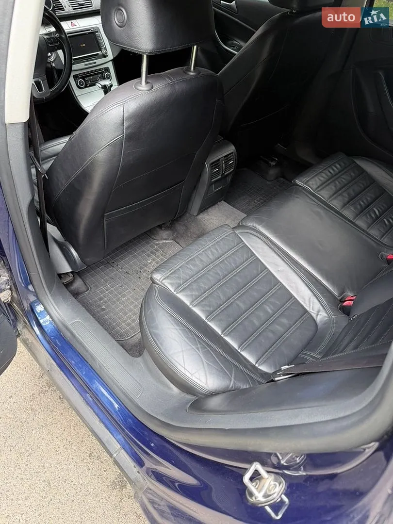 2010 Volkswagen Passat - мініатюра 8