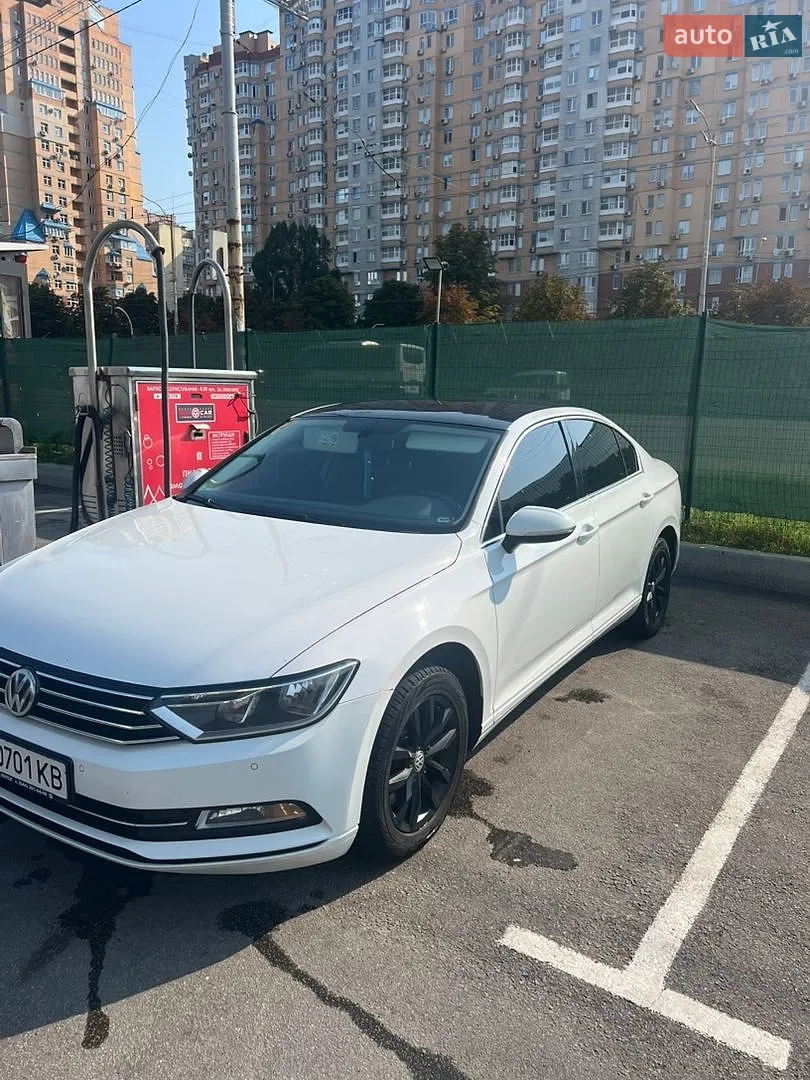 2015 Volkswagen Passat - мініатюра 2