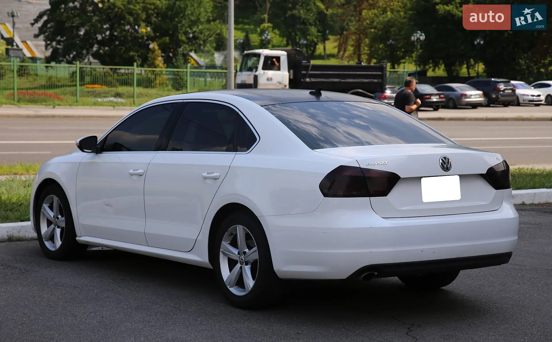 2011 Volkswagen Passat - мініатюра 4