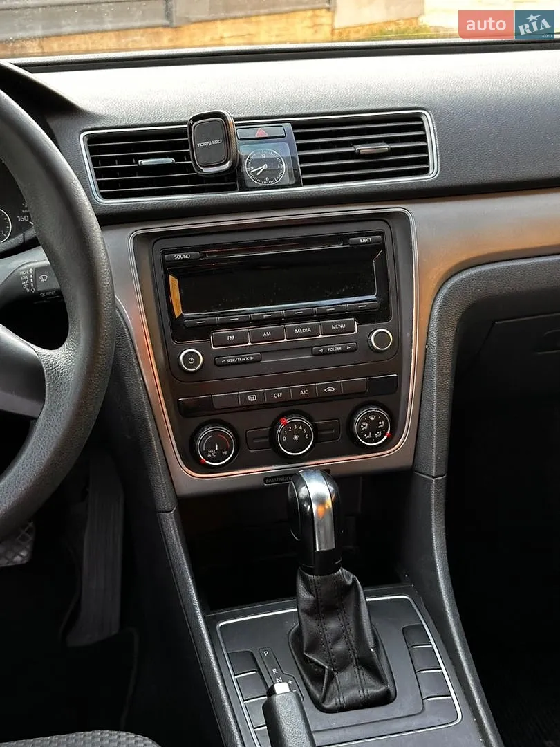 2013 Volkswagen Passat - мініатюра 23