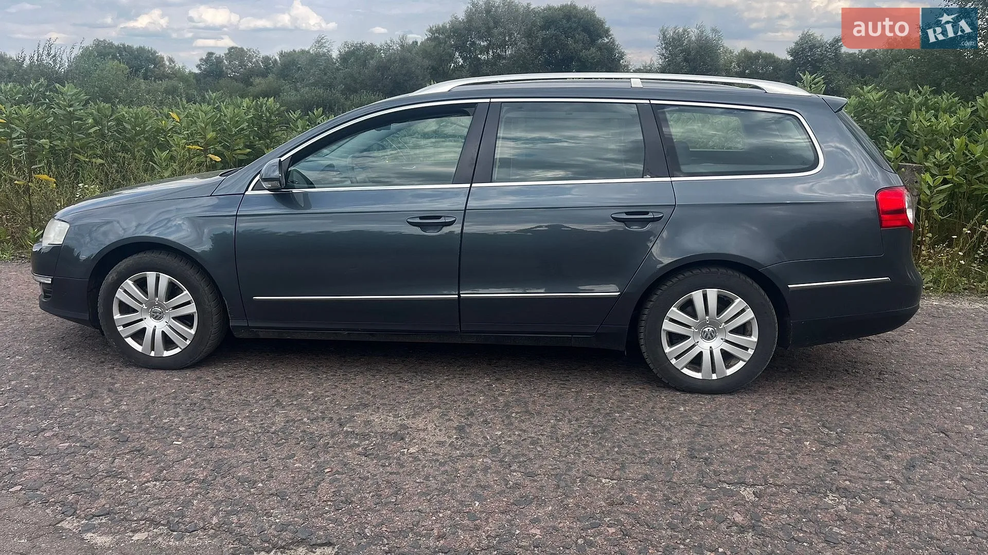 2010 Volkswagen Passat - мініатюра 3