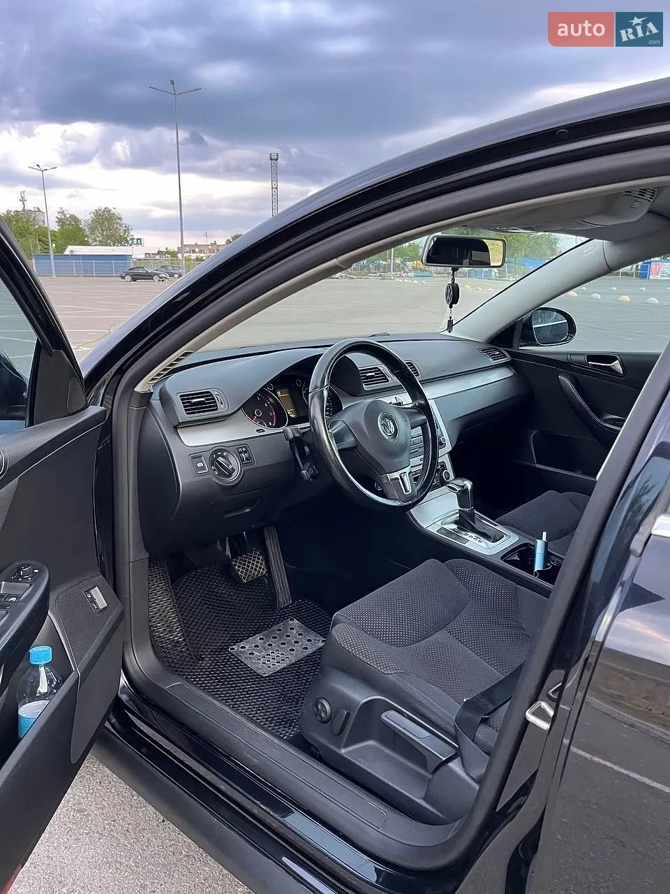 2010 Volkswagen Passat - мініатюра 28
