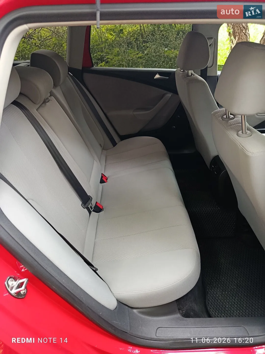 2010 Volkswagen Passat - мініатюра 11