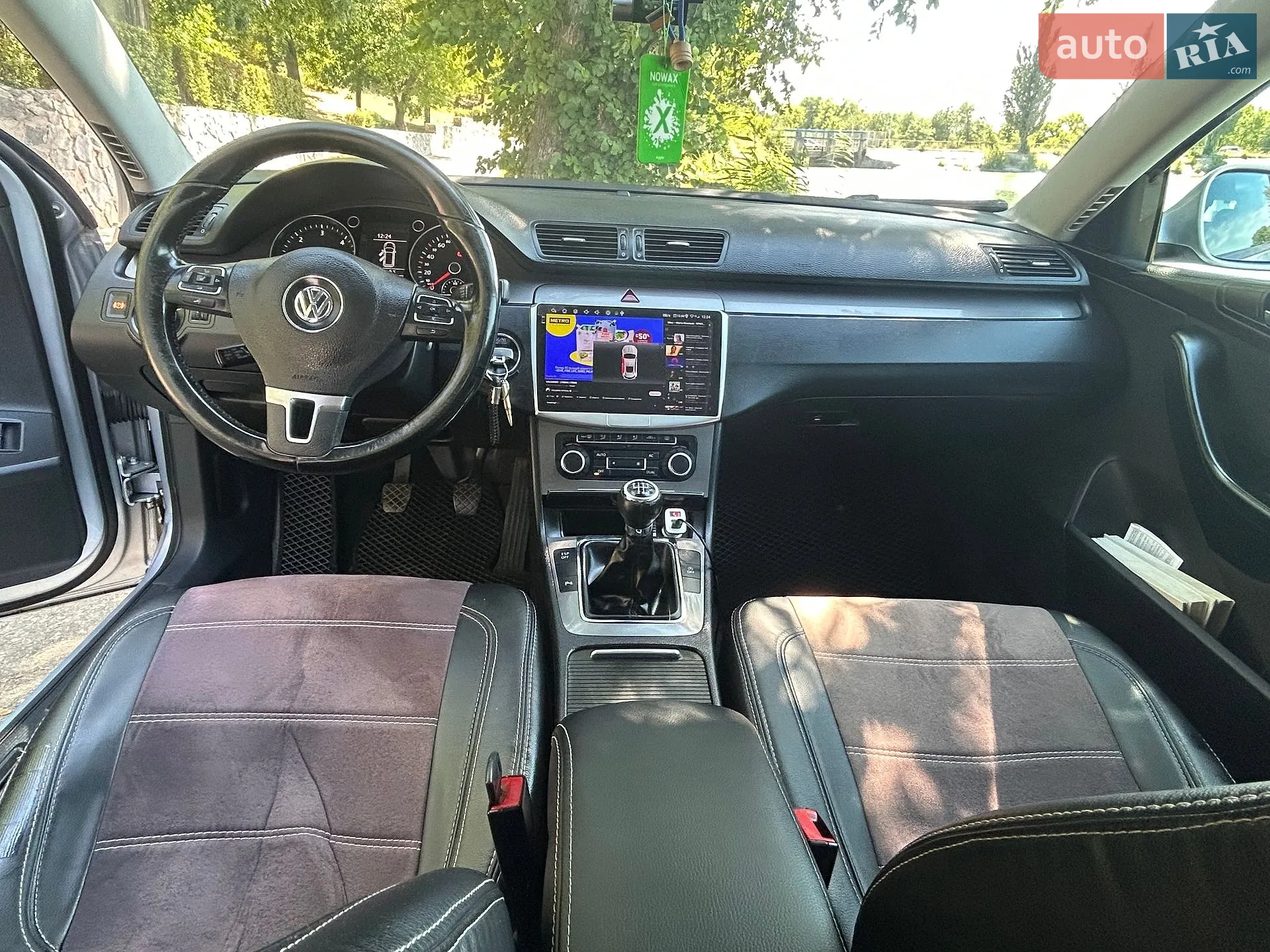 2010 Volkswagen Passat - мініатюра 9