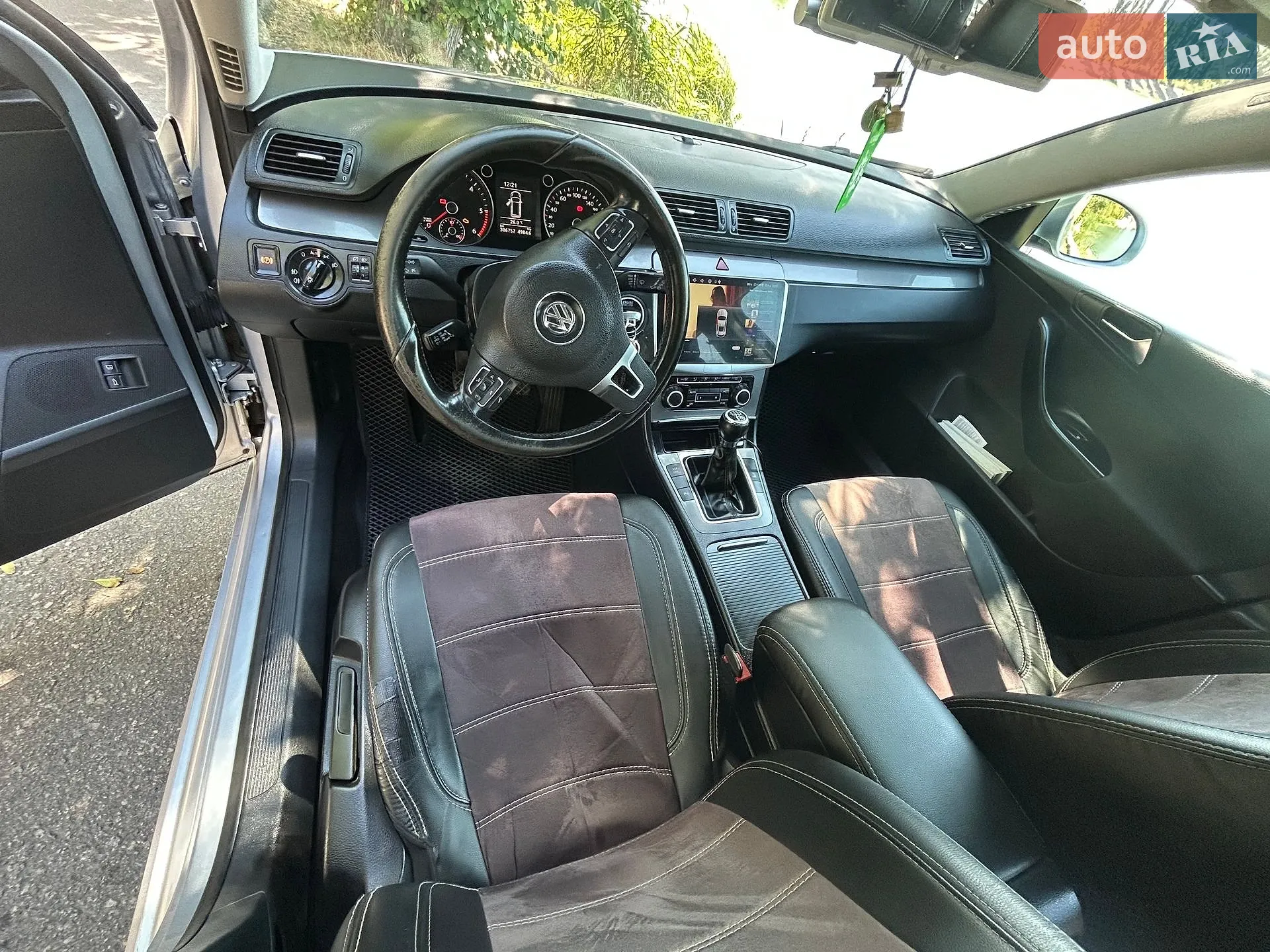 2010 Volkswagen Passat - мініатюра 11