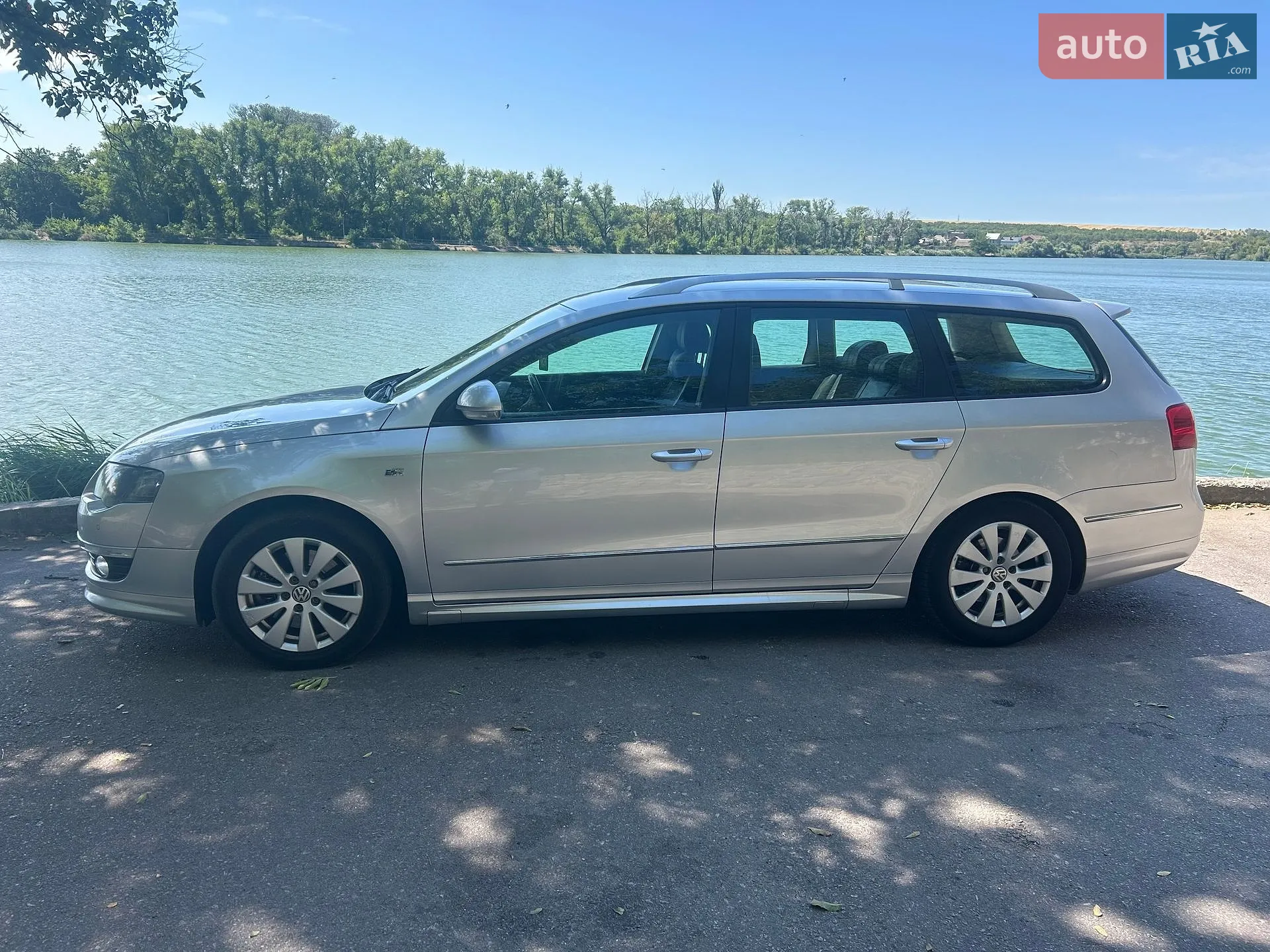 2010 Volkswagen Passat - мініатюра 19