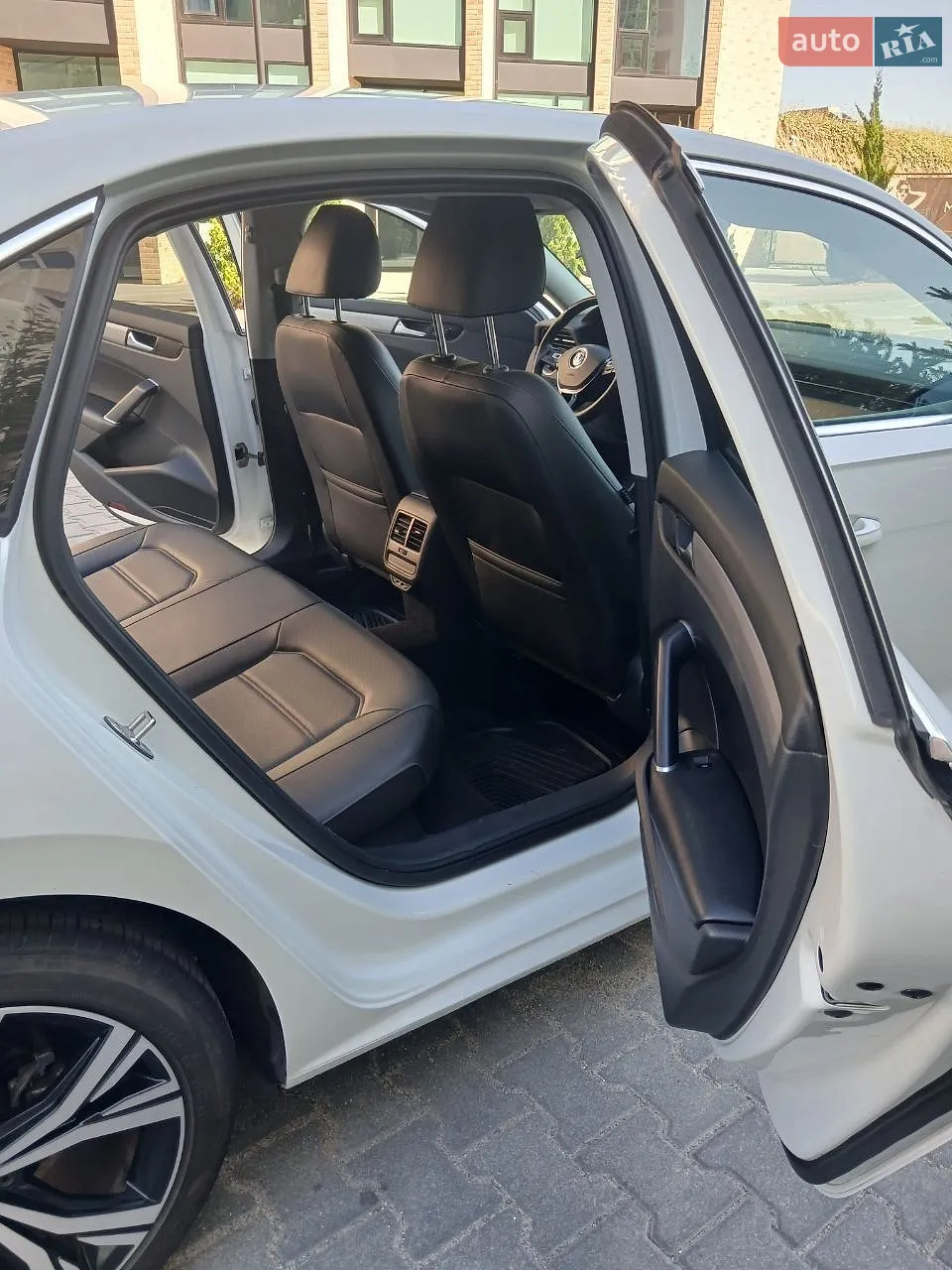 2021 Volkswagen Passat - мініатюра 16