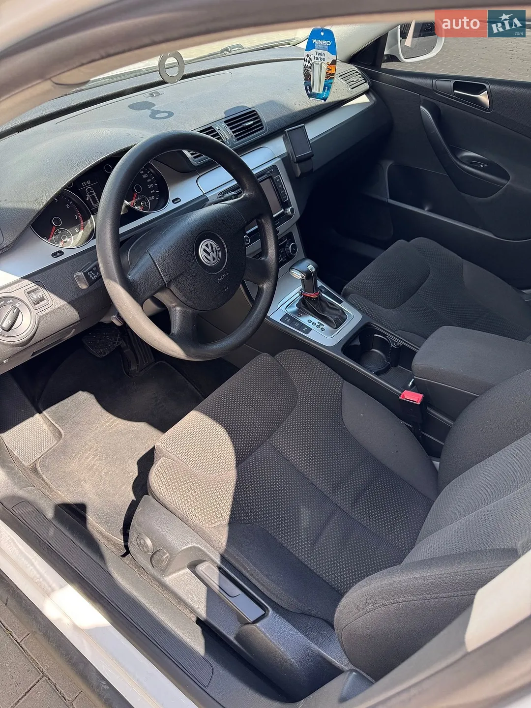 2010 Volkswagen Passat - мініатюра 20