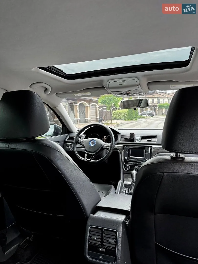 2015 Volkswagen Passat - мініатюра 25