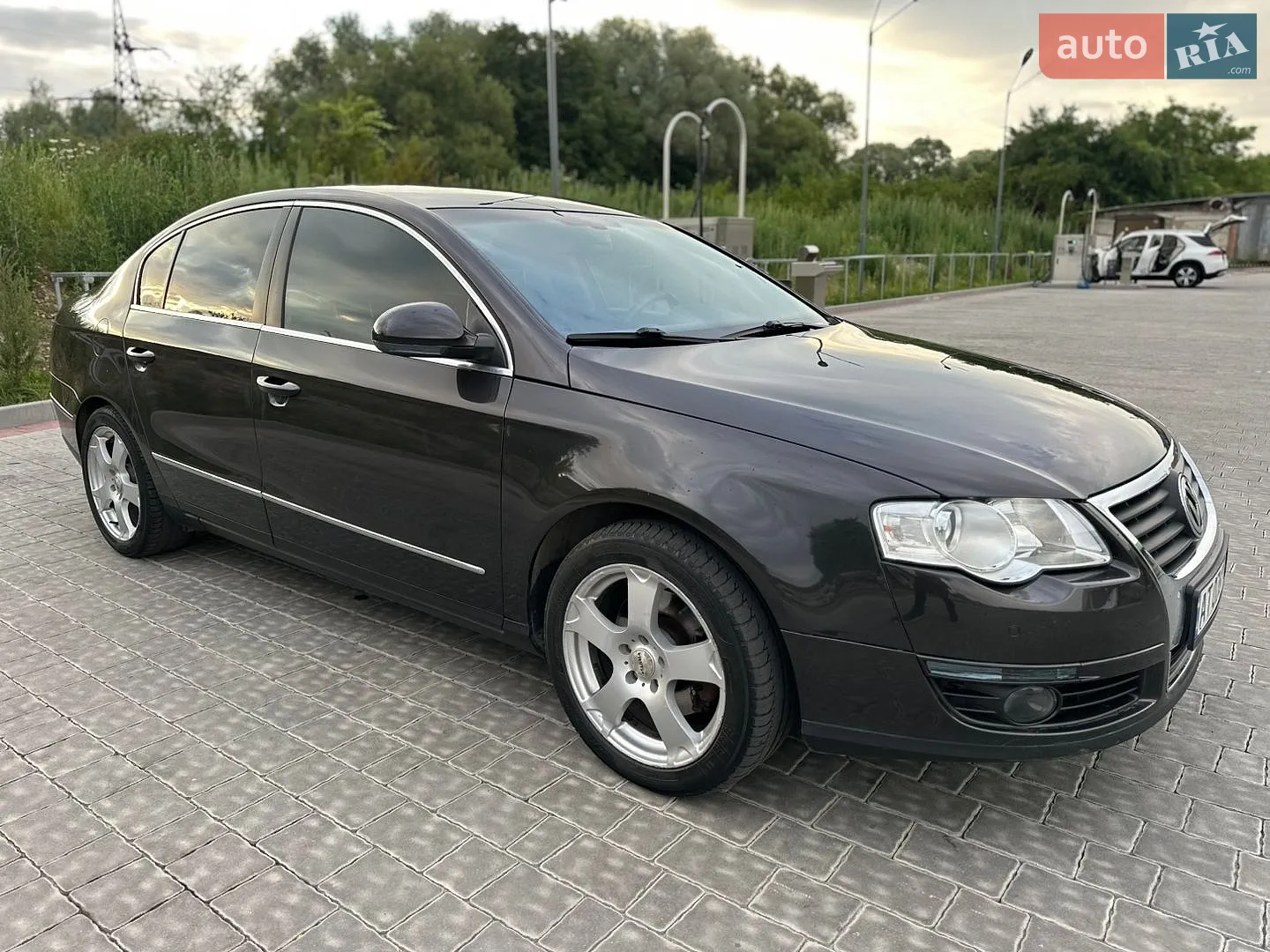 2010 Volkswagen Passat - мініатюра 5