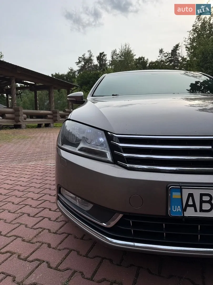 2011 Volkswagen Passat - мініатюра 16