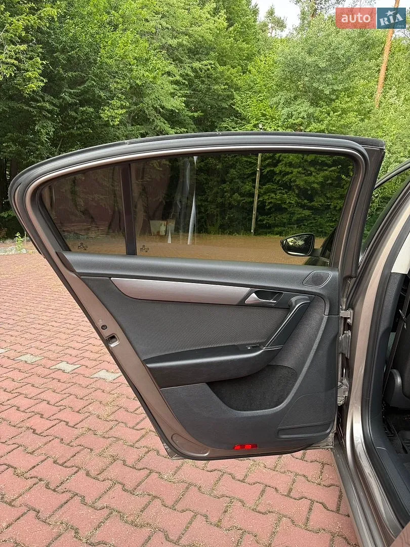 2011 Volkswagen Passat - мініатюра 49