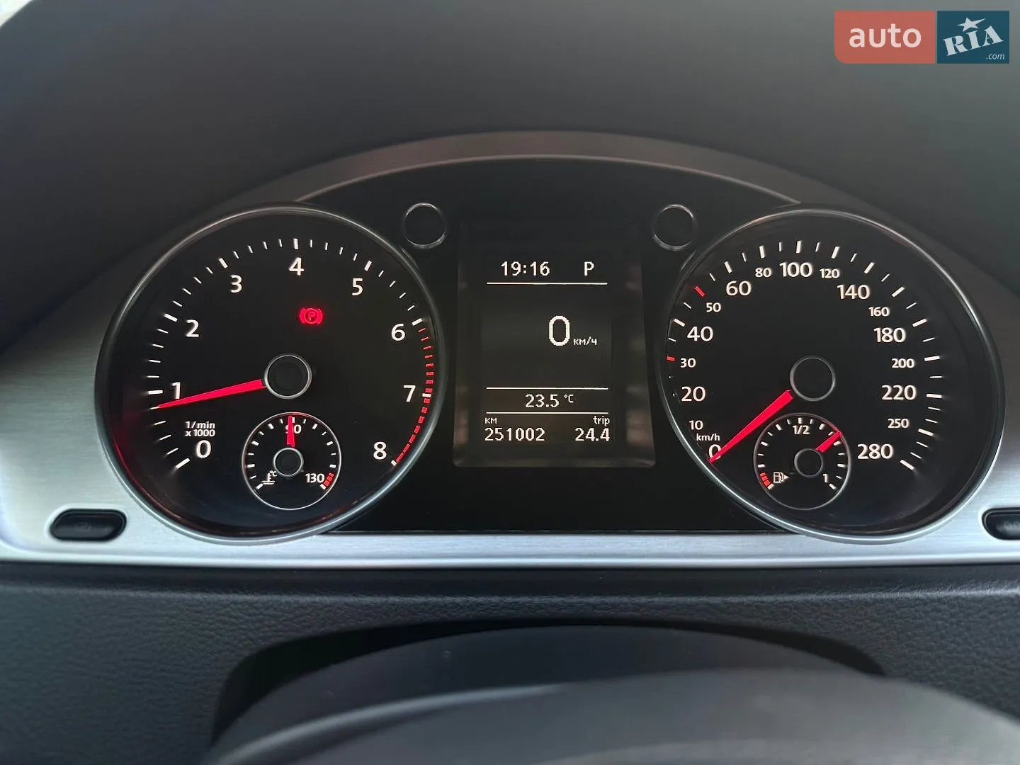 2011 Volkswagen Passat - мініатюра 31