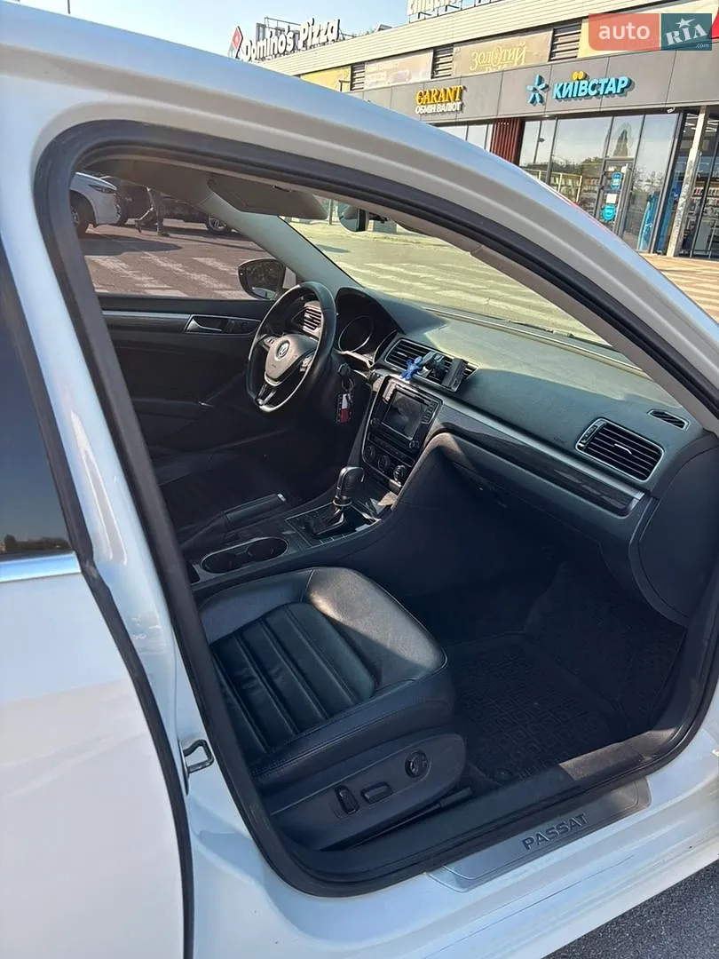 2016 Volkswagen Passat - мініатюра 11