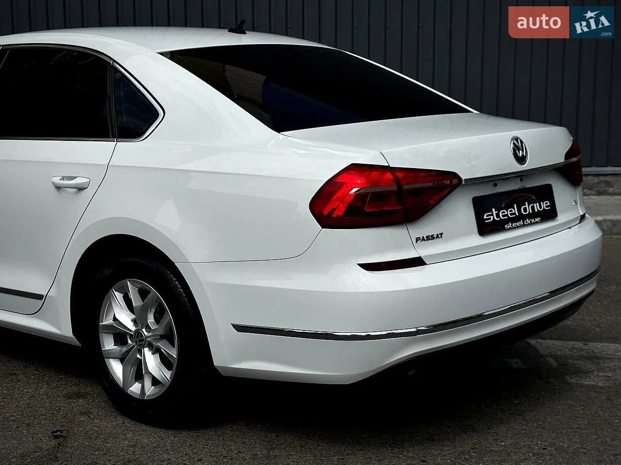 2016 Volkswagen Passat - мініатюра 8