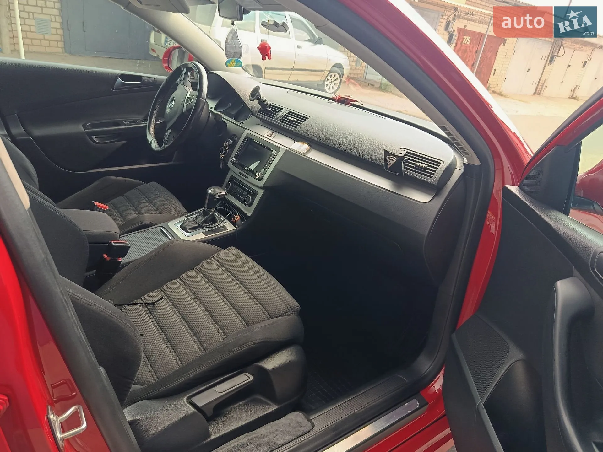 2010 Volkswagen Passat - мініатюра 17