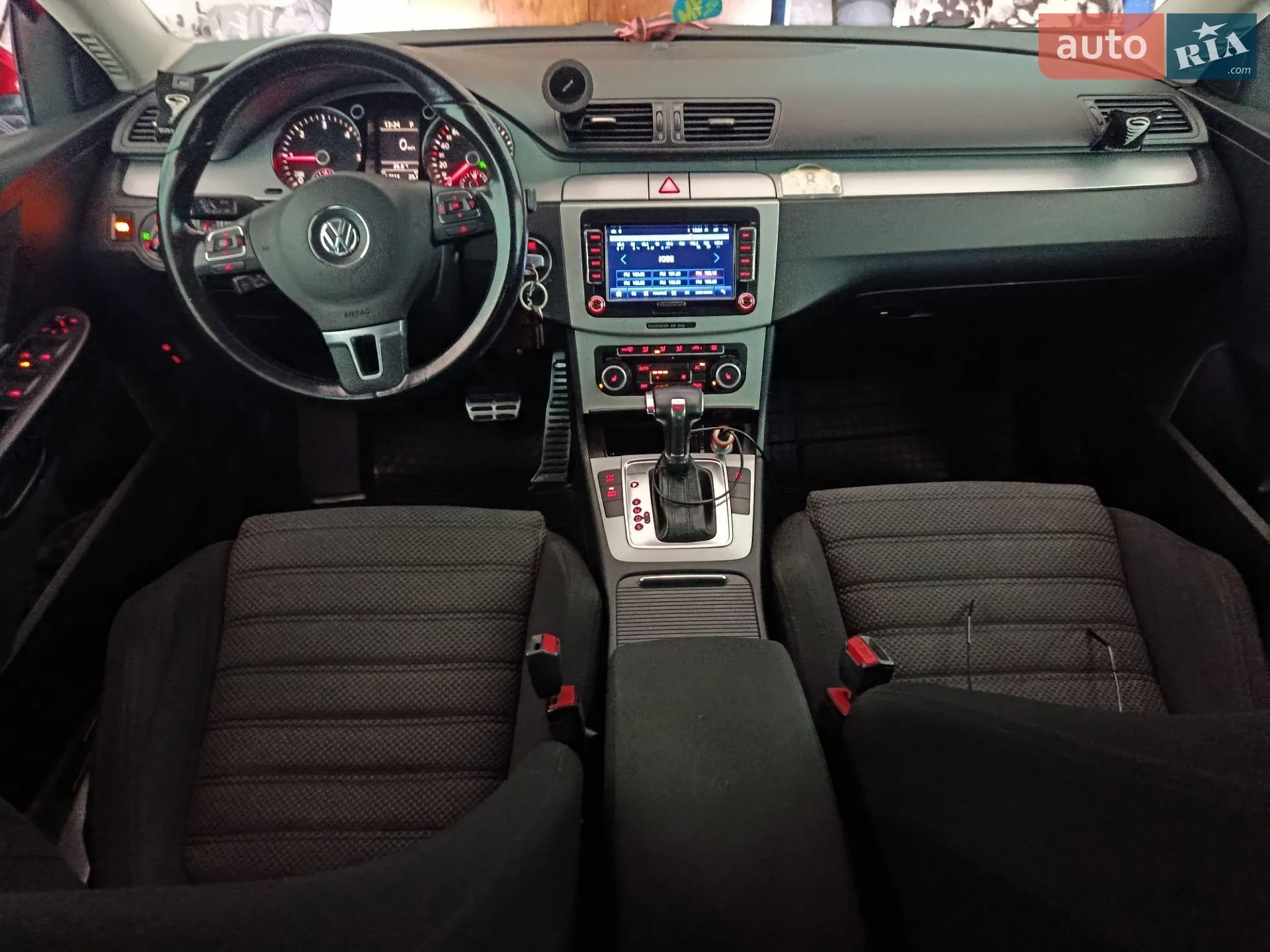 2010 Volkswagen Passat - мініатюра 27