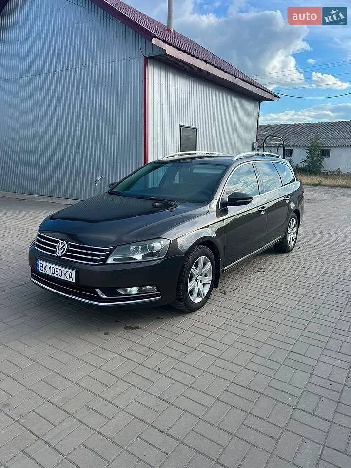 2010 Volkswagen Passat - мініатюра 18