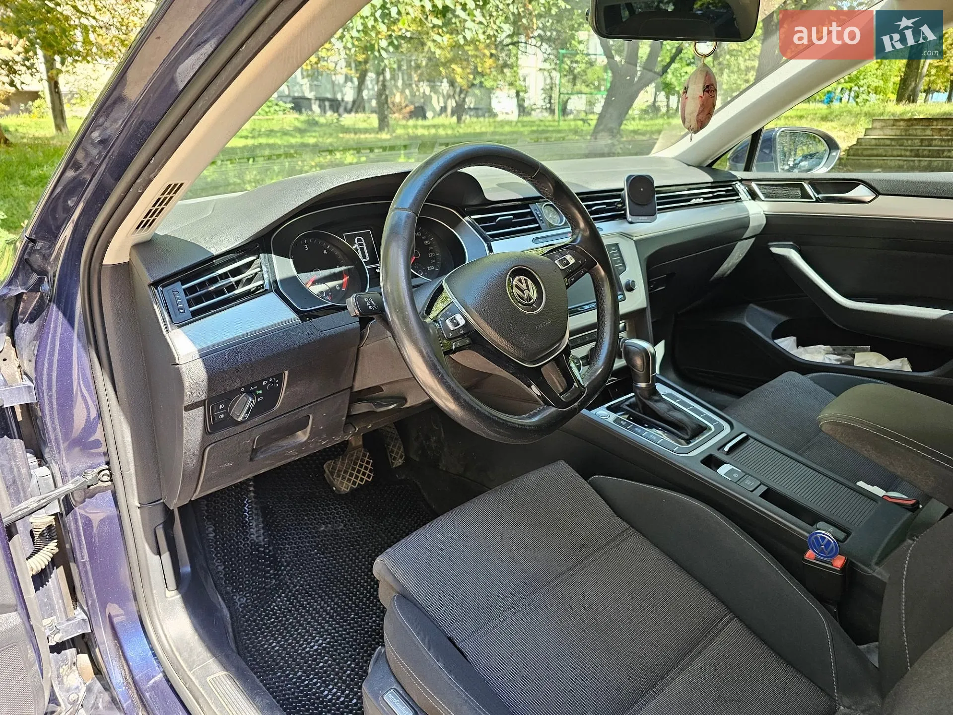 2017 Volkswagen Passat - мініатюра 9