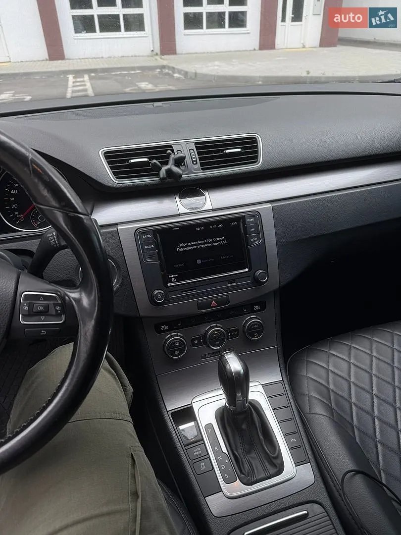 2013 Volkswagen Passat - мініатюра 6