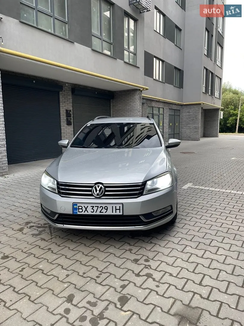 2011 Volkswagen Passat - мініатюра 2