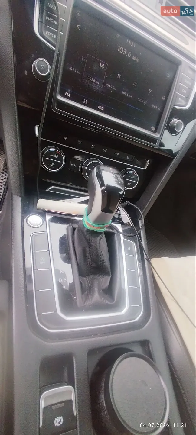 2016 Volkswagen Passat - мініатюра 11
