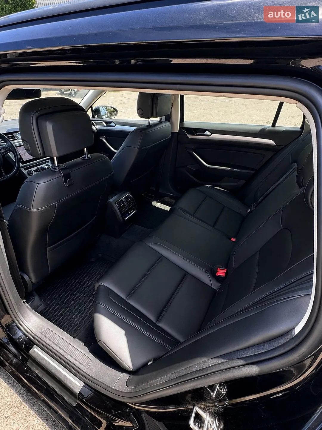 2019 Volkswagen Passat - мініатюра 10