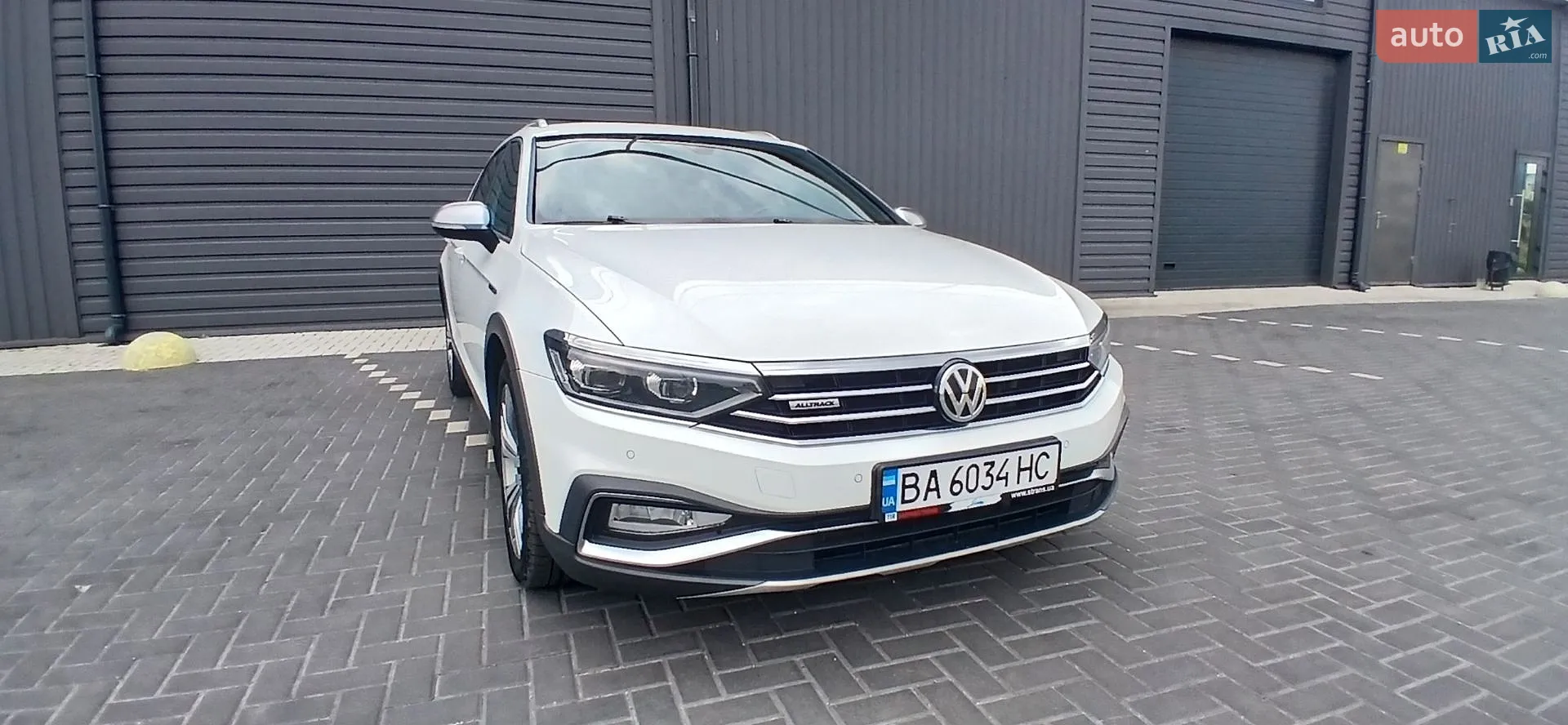 2019 Volkswagen Passat - мініатюра 2