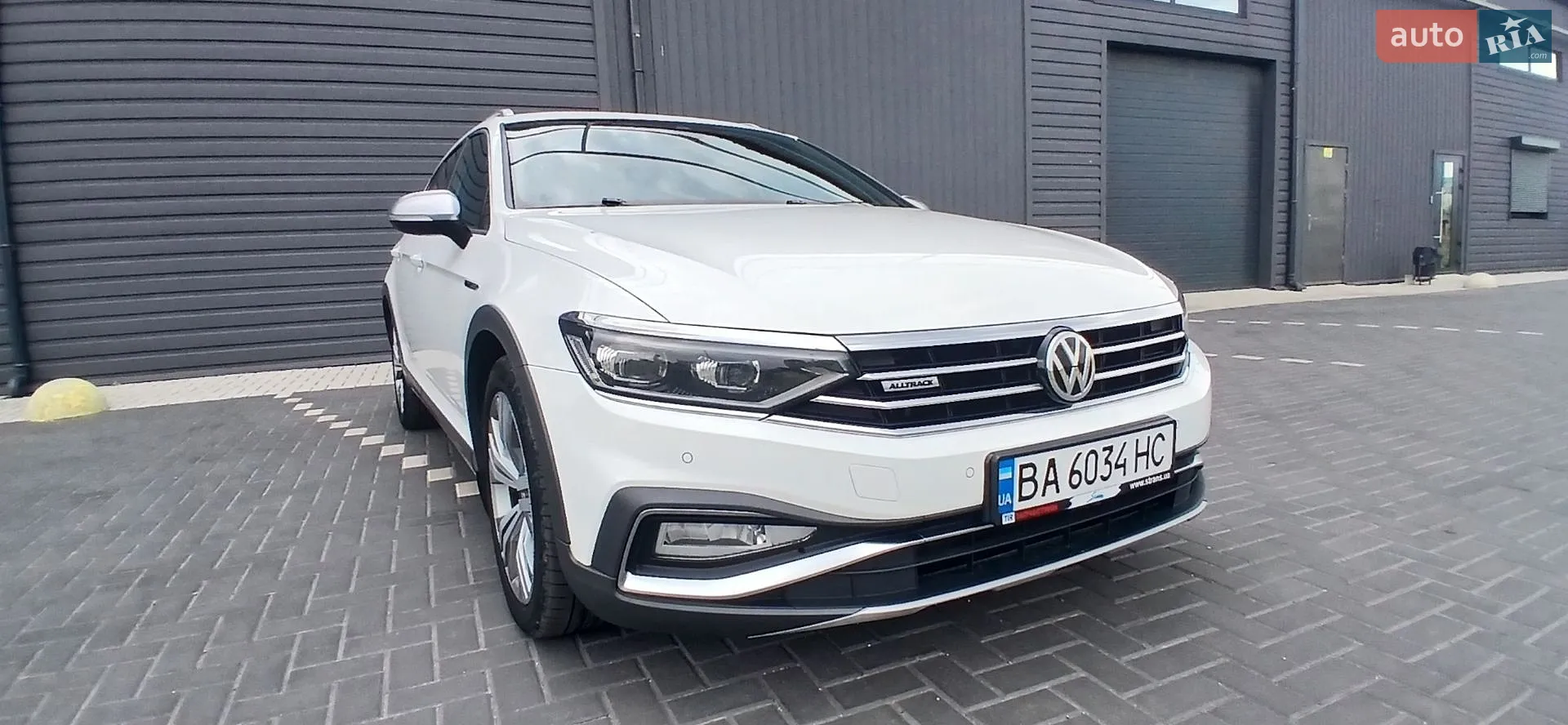 2019 Volkswagen Passat - фото 1