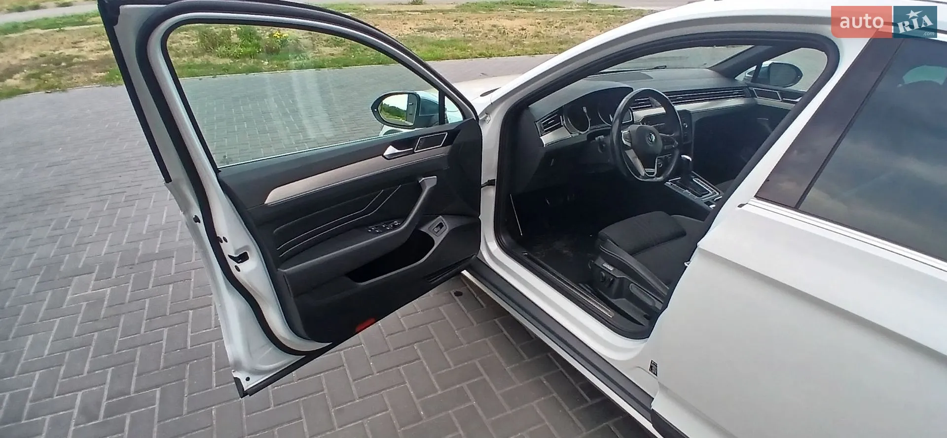 2019 Volkswagen Passat - мініатюра 13