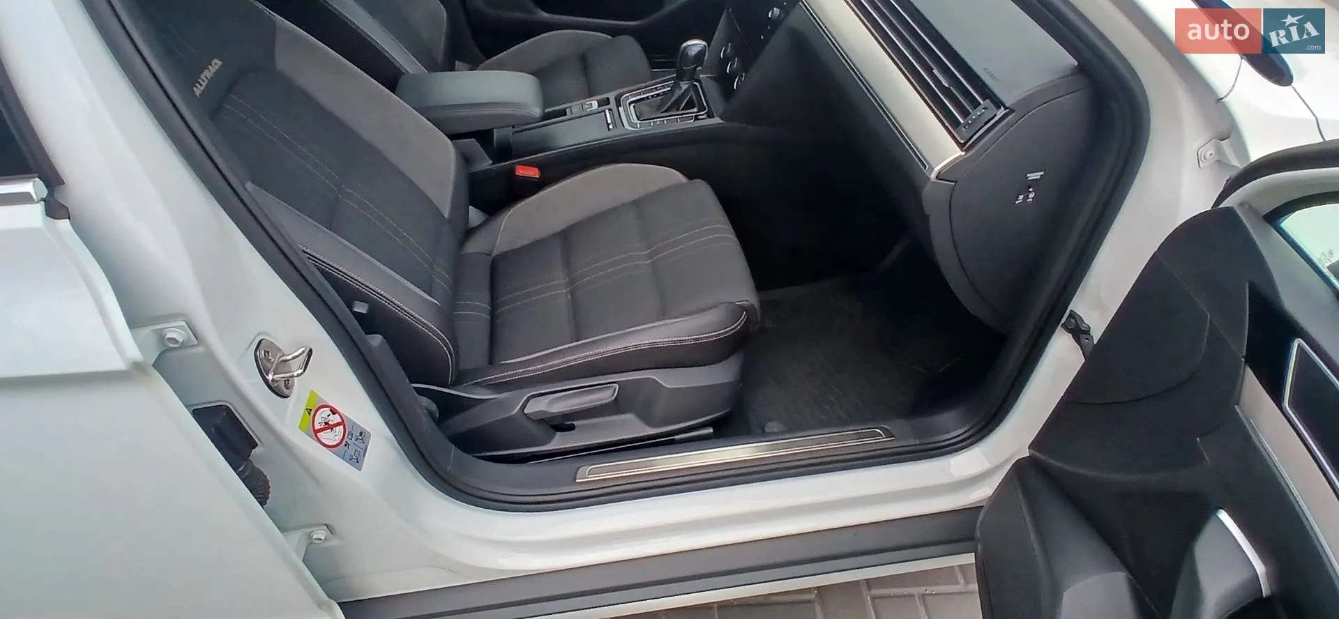 2019 Volkswagen Passat - мініатюра 48