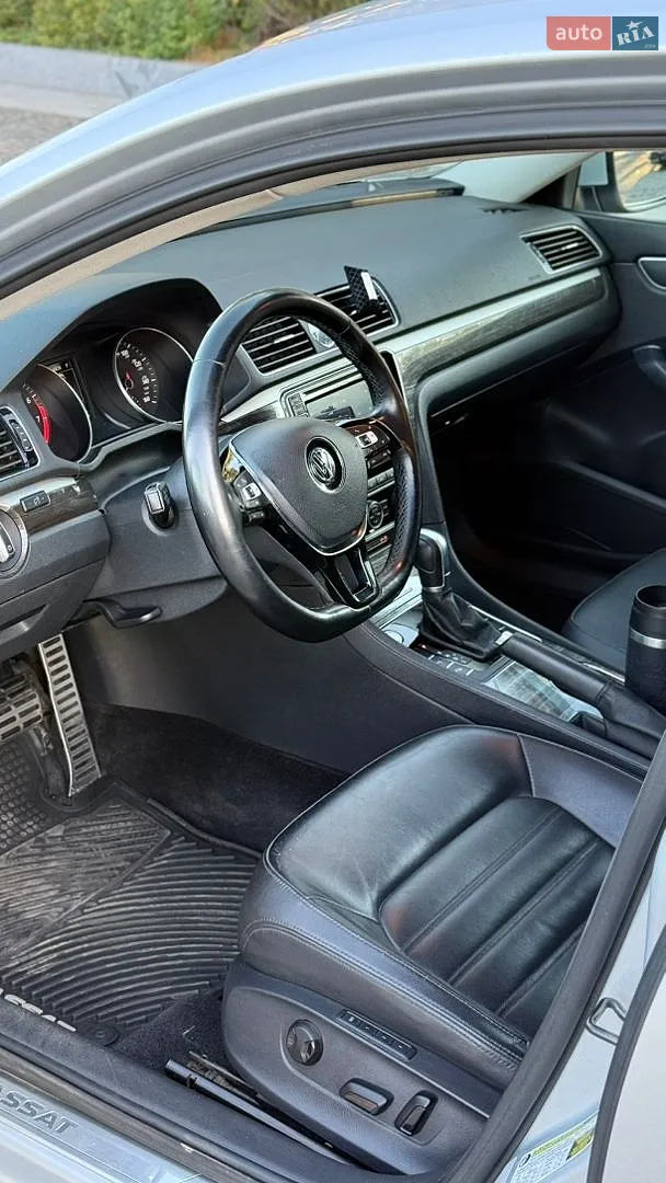 2016 Volkswagen Passat - мініатюра 14
