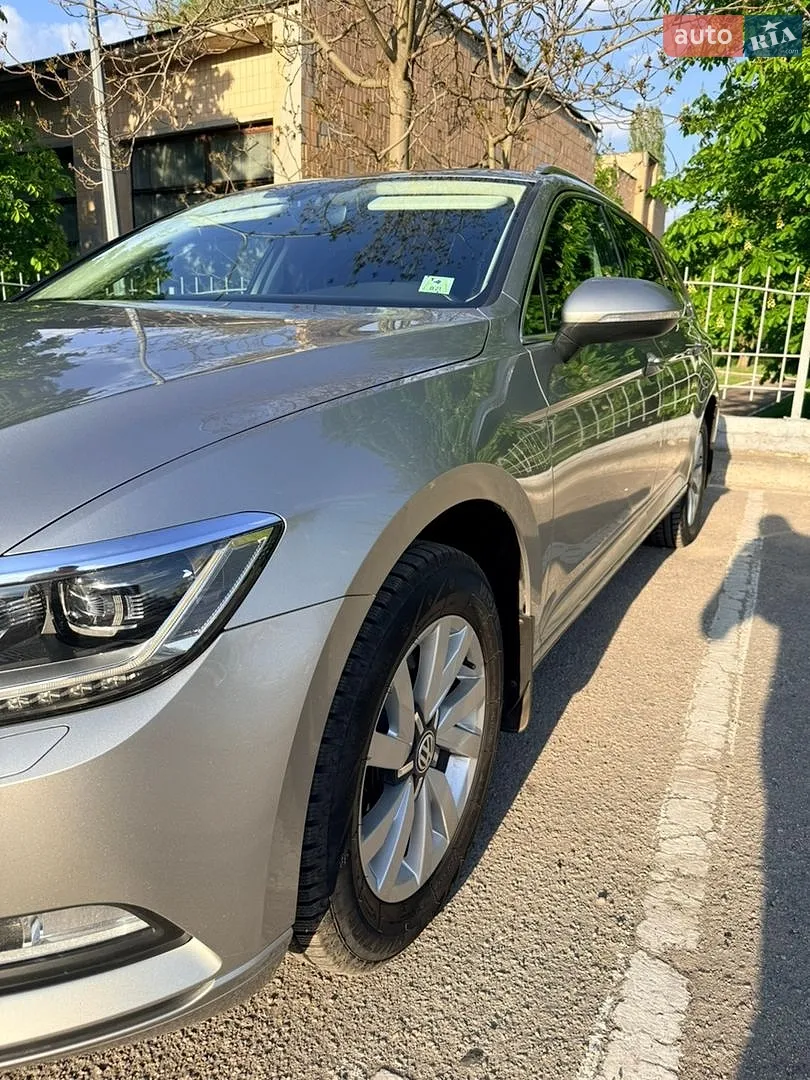 2016 Volkswagen Passat - мініатюра 8