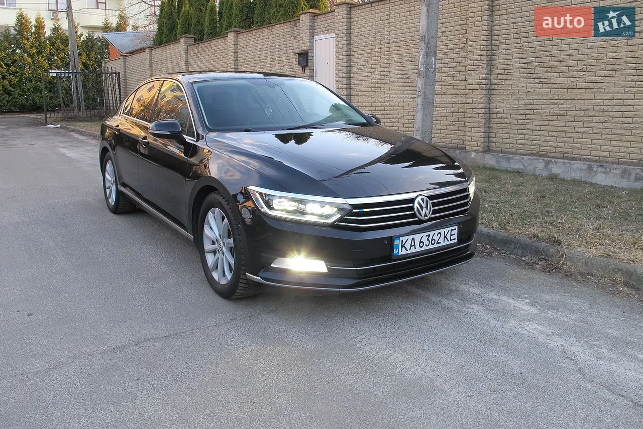 2016 Volkswagen Touareg - мініатюра 31
