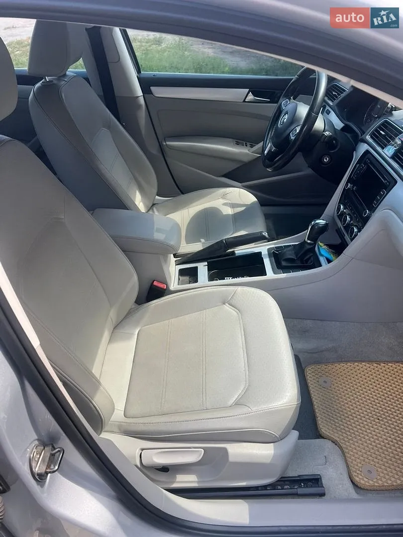 2012 Volkswagen Passat - мініатюра 21