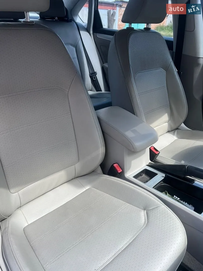 2012 Volkswagen Passat - мініатюра 23