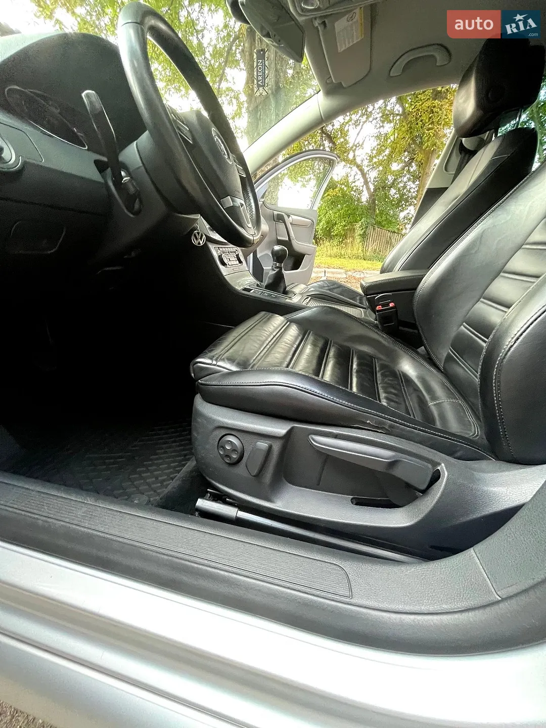 2011 Volkswagen Passat - мініатюра 30