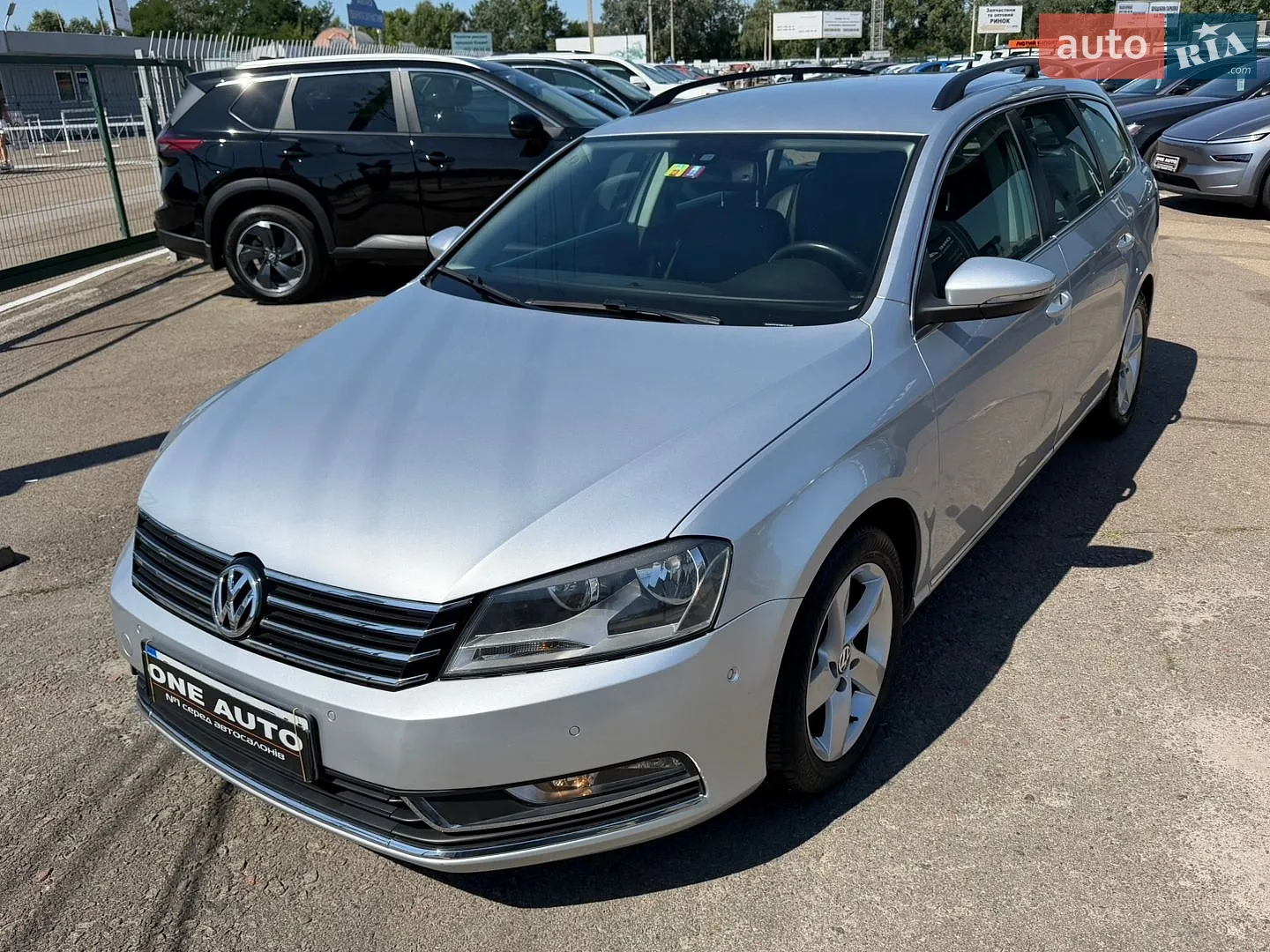 2011 Volkswagen Passat - мініатюра 2