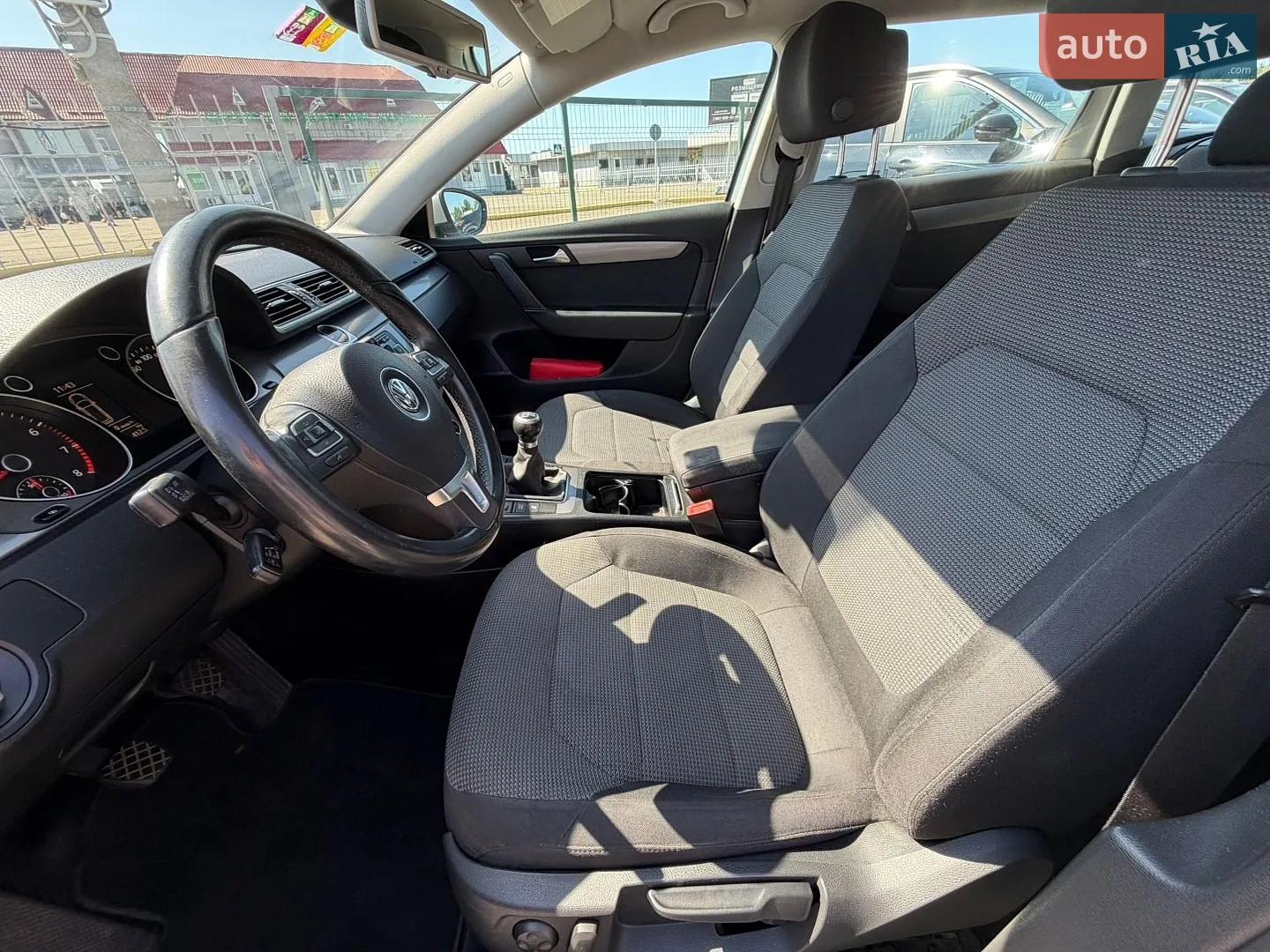 2011 Volkswagen Passat - мініатюра 25