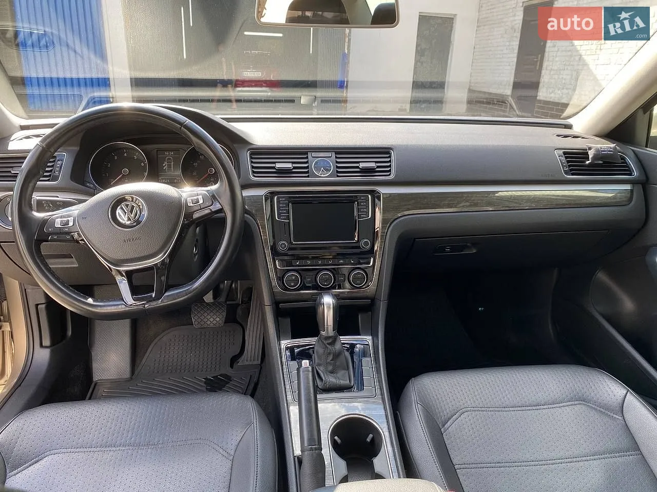2015 Volkswagen Passat - мініатюра 10