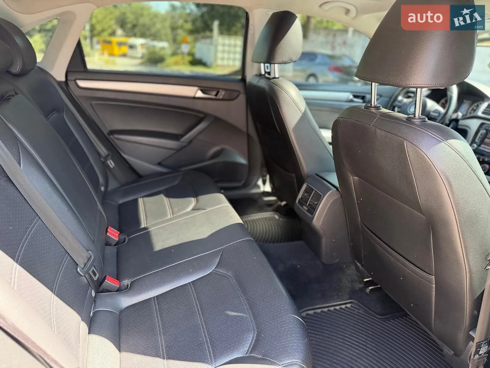 2014 Volkswagen Passat - мініатюра 23