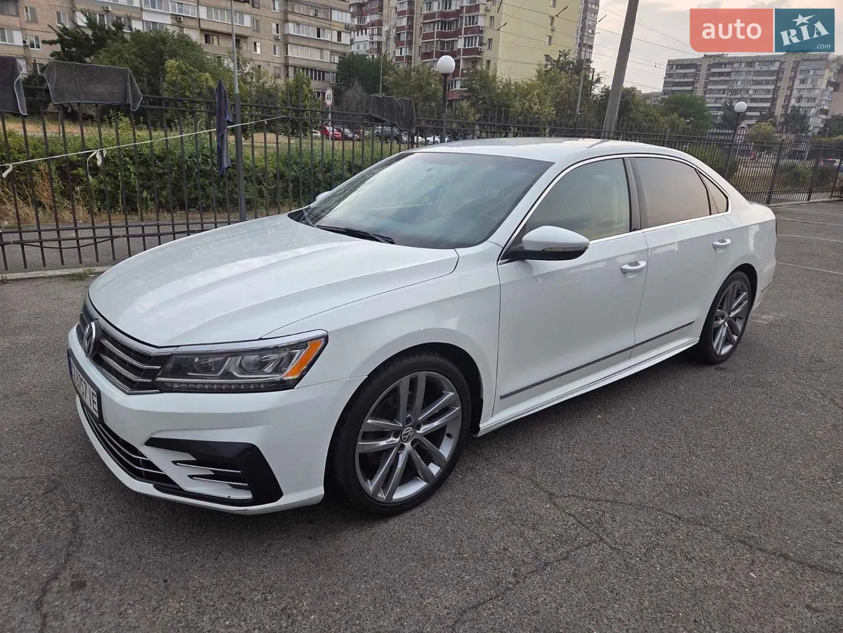2016 Volkswagen Passat - фото 1
