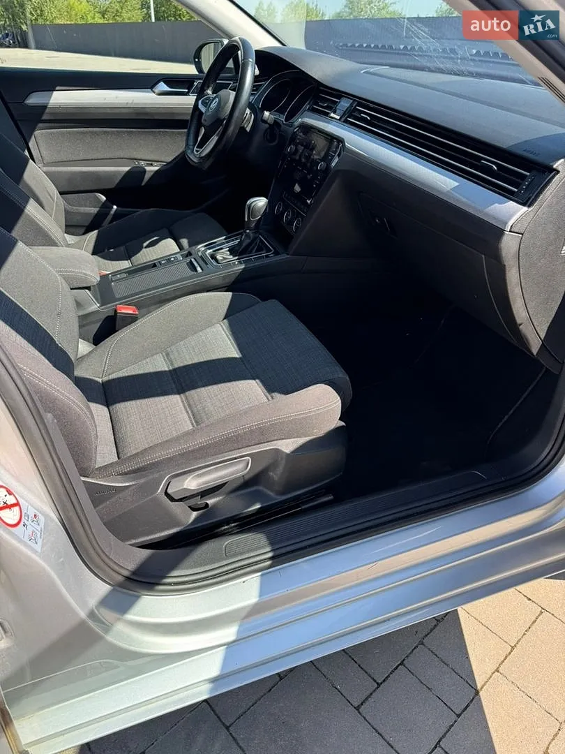 2019 Volkswagen Passat - мініатюра 43