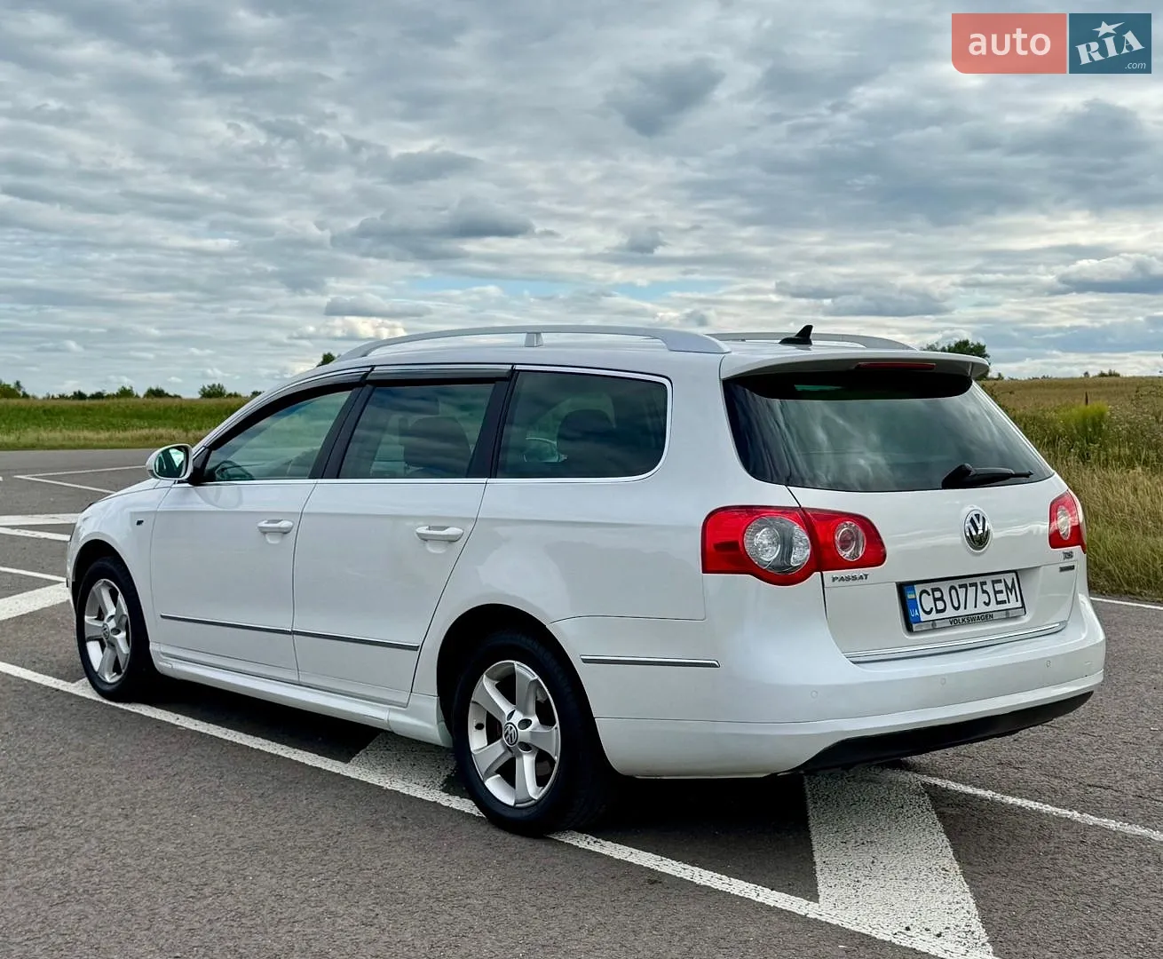 2010 Volkswagen Passat - мініатюра 13