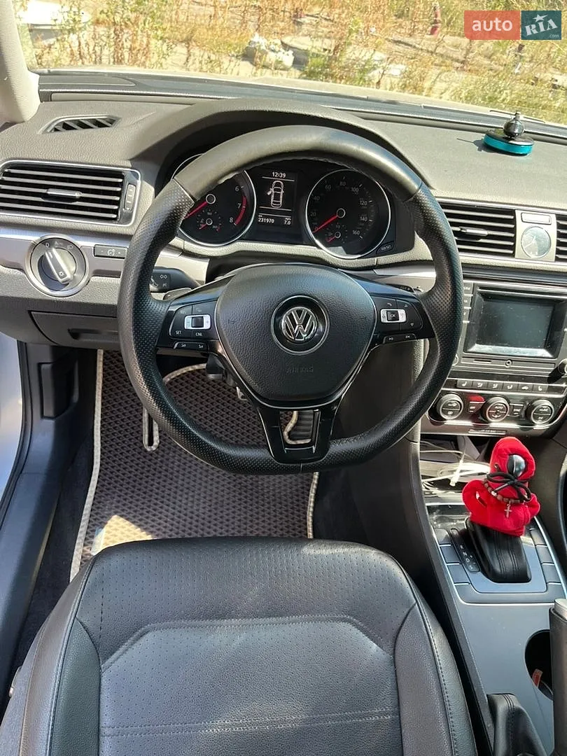 2016 Volkswagen Passat - мініатюра 9