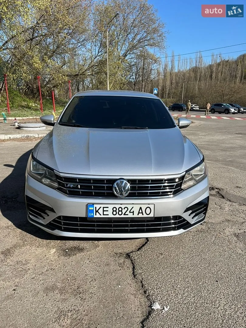 2016 Volkswagen Passat - мініатюра 2