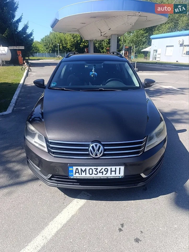 2010 Volkswagen Passat - мініатюра 33