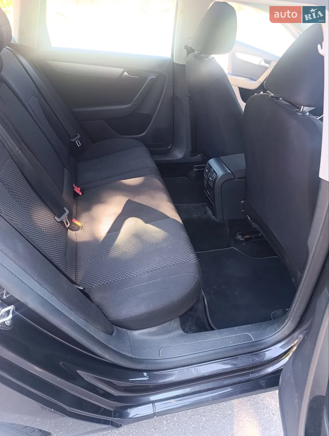 2011 Volkswagen Passat - мініатюра 24